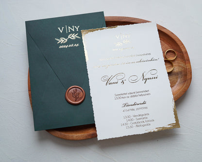 9193 - Elegáns arany szegélyes Esküvői Meghívó-esküvői meghívó-Erdélyi Esküvői Meghívók-dombornyomott,elegáns,greenery,pecsét,premium,viaszpecsét,zold-Erdélyi Esküvői Meghívók