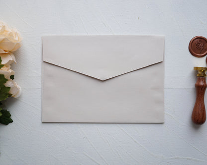 Pezsgő színű boríték i8 - 13,3 x 18,4 cm.-Boríték-Erdélyi Esküvői Meghívók-boríték,bézs,krém-Erdélyi Esküvői Meghívók