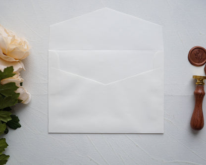Tört fehér boríték i8 - 13,3 x 18,4 cm.-Boríték-Erdélyi Esküvői Meghívók-boríték,fehér-Erdélyi Esküvői Meghívók