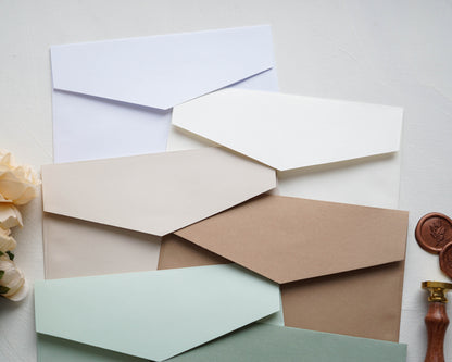 Barna boríték i8 - 13,3 x 18,4 cm.-Boríték-Erdélyi Esküvői Meghívók-barna,boríték-Erdélyi Esküvői Meghívók