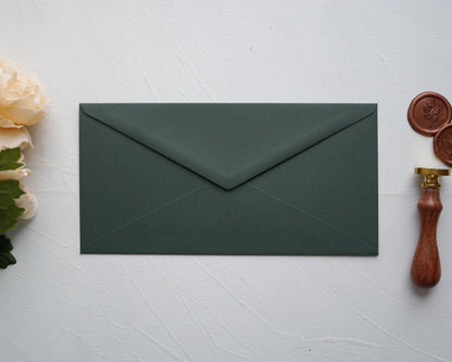 Sötétzöld prémium boríték - 220 x 110 mm - RENDELÉSRE-Boríték-Erdélyi Esküvői Meghívók-boríték,zöld-Erdélyi Esküvői Meghívók