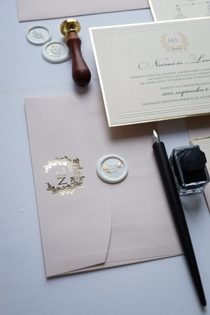 9234 - Elegáns Esküvői Meghívó bézs borítékkal