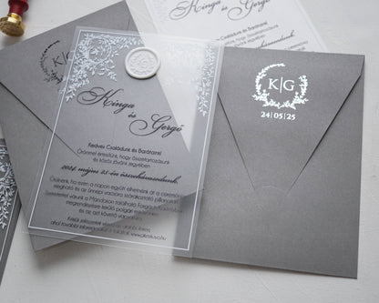 9368 - Plexi esküvői meghívó-esküvői meghívó-Erdélyi Esküvői Meghívók-barokk minta,elegáns,ezüst,fehér,plexi,premium-Erdélyi Esküvői Meghívók