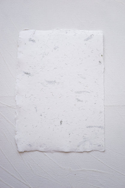 Merített papír Spárga levelekkel - 180 g/m2 - A4 - RENDELÉSRE-DIY papír-Erdélyi Esküvői Meghívók-fehér,virág-Erdélyi Esküvői Meghívók