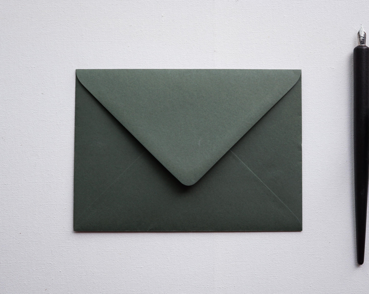 Sötétzöld prémium boríték - B6 - 125×176 mm
