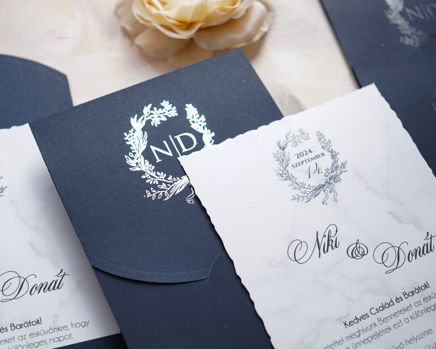 9336 - Elegant wedding invitation