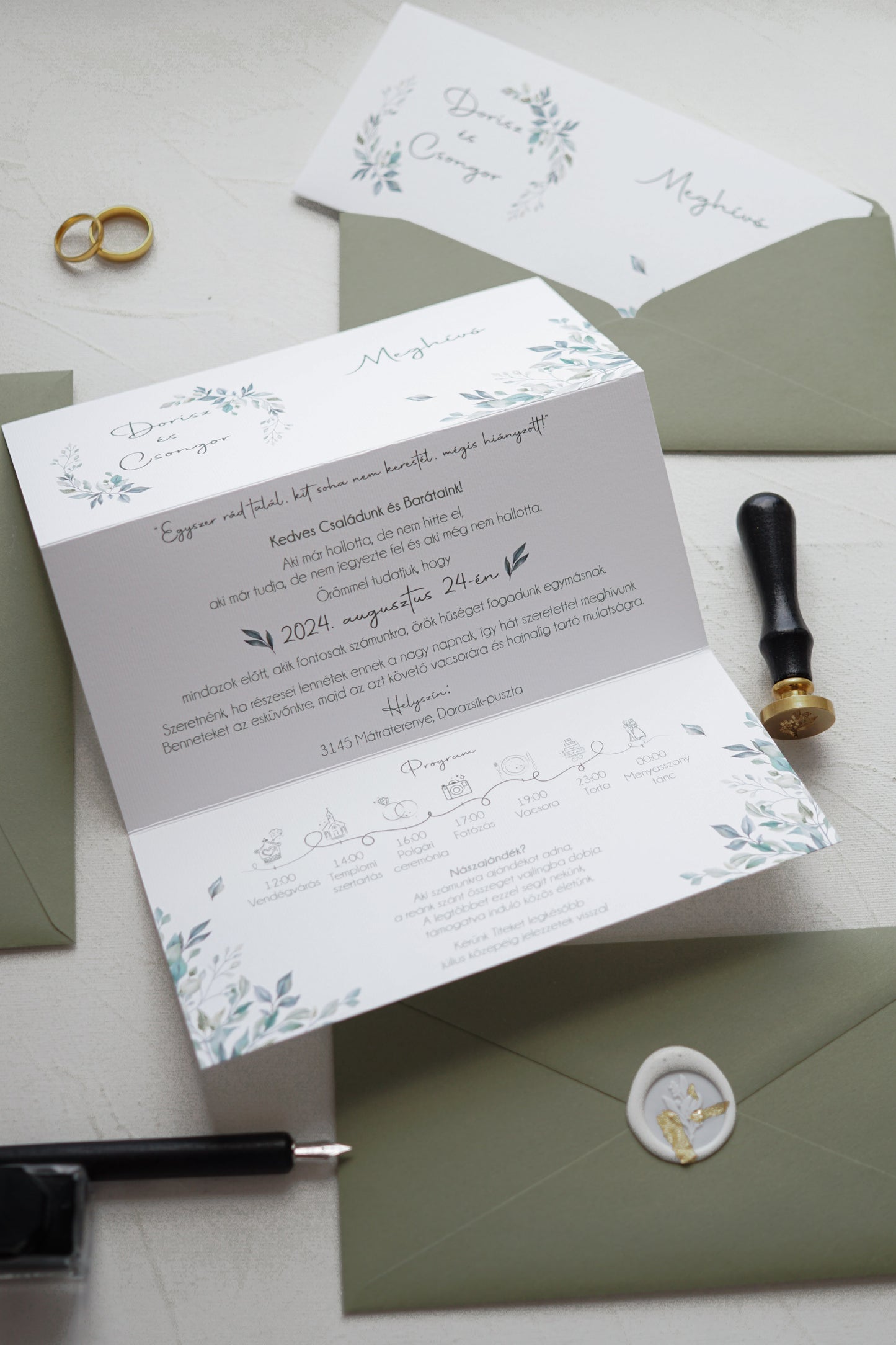 EM46 - Two-sided peony wedding invitation