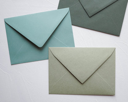 Matcha zöld prémium díszboríték - B6 - 125×176 mm-Boríték-B6 - 12.5 x 17.6 cm -B6, boríték, zöld boríték - plicuri colorate - plicuri speciale -Erdélyi Esküvői Meghívók