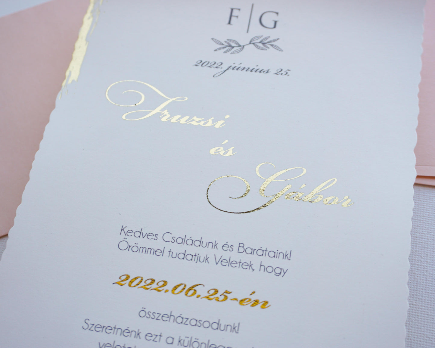EM37 - Aranyfóliázott minimalista esküvői meghívó